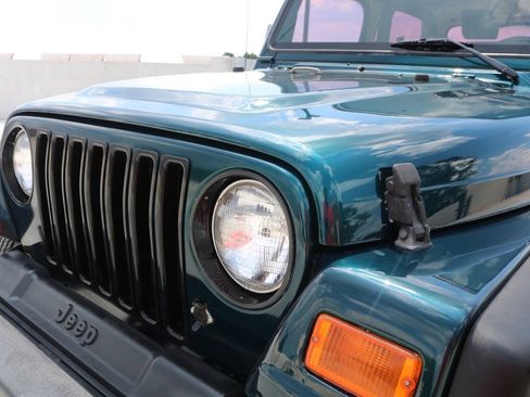 Used 1998 Jeep Wrangler SE AWD/4WD image 44