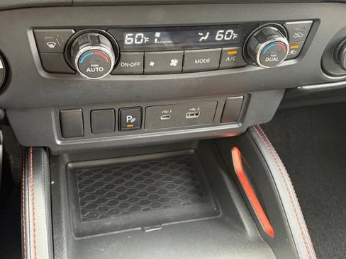 Used 2024 Nissan Frontier PRO-4X w/ Technology Package AWD/4WD image 23