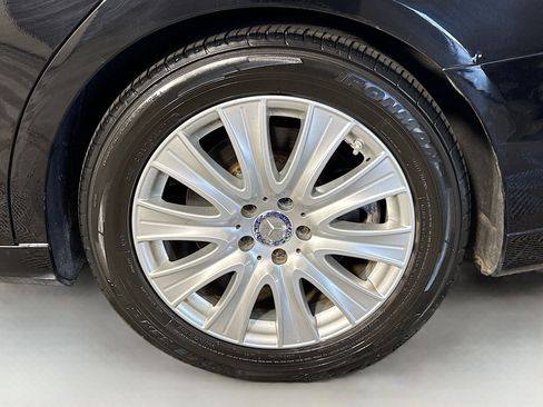 Used 2015 Mercedes-Benz S 550 4MATIC Sedan image 36