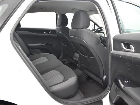 Used 2025 Kia K5 LXS image 17