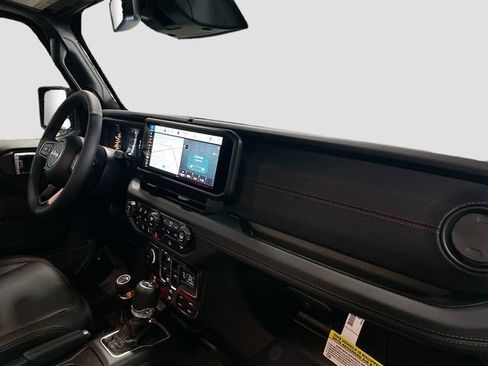 New 2026 Jeep Wrangler Unlimited Rubicon AWD/4WD image 31