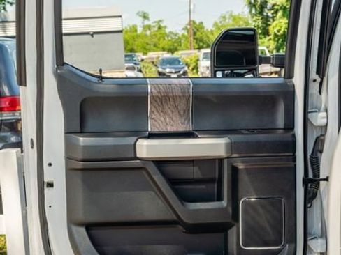 Used 2019 Ford F350 Lariat w/ Lariat Ultimate Package AWD/4WD image 33