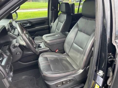 Used 2021 Chevrolet Tahoe RST w/ Luxury Package AWD/4WD image 10