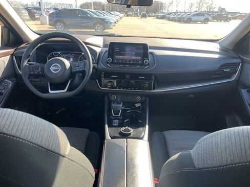 Used 2021 Nissan Rogue SV image 46