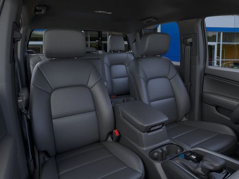 New 2025 Chevrolet Colorado LT w/ LT Convenience Package image 33