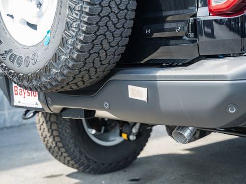 New 2026 Ford Bronco Heritage Edition AWD/4WD image 12