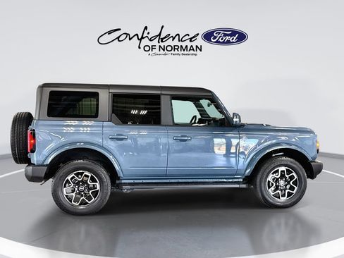 Used 2024 Ford Bronco Outer Banks AWD/4WD image 10