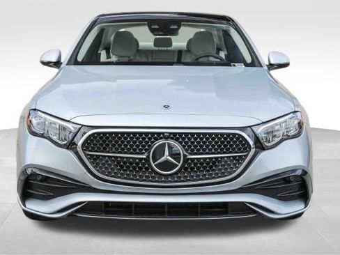 New 2026 Mercedes-Benz E 350 4MATIC Sedan image 2