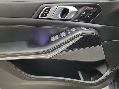Used 2024 BMW X7 M60i w/ Executive Package image 19