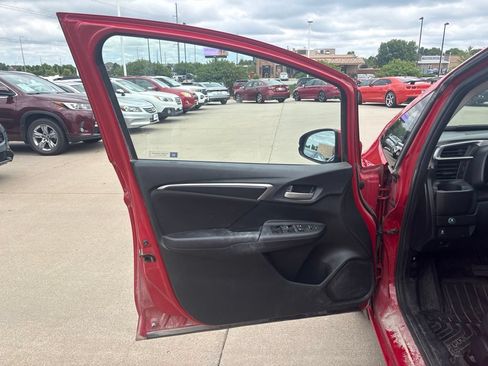 Used 2017 Honda Fit LX image 9