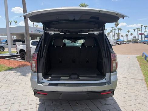 Used 2024 Chevrolet Tahoe Z71 w/ Luxury Package AWD/4WD image 7