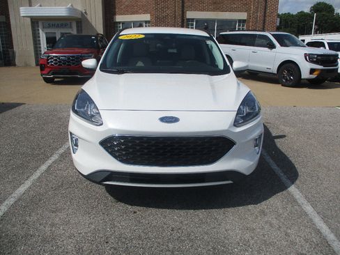 Used 2022 Ford Escape SEL FWD image 2