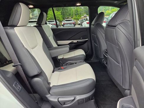 Used 2025 Lexus TX 350 AWD w/ Technology Package image 21