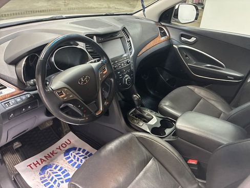 Used 2017 Hyundai Santa Fe Limited w/ Cargo Package image 9