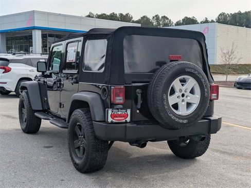 Used 2018 Jeep Wrangler Unlimited Sport S image 4