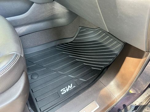 Used 2023 GMC Yukon Denali w/ LPO, Floor Liner Package RWD image 34