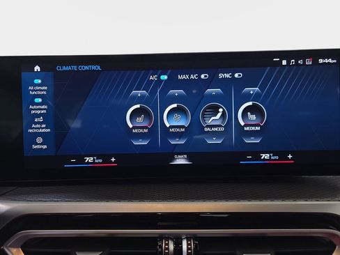 Used 2024 BMW M3 RWD image 25