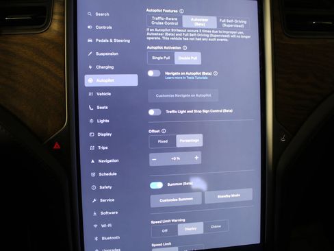 Used 2019 Tesla Model X Performance AWD/4WD image 22