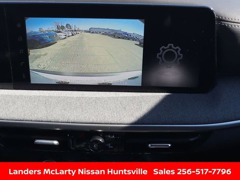 Used 2025 Nissan Kicks SV image 18