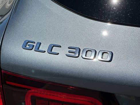 Used 2021 Mercedes-Benz GLC 300 4MATIC image 26