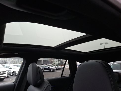 New 2026 Mercedes-Benz GLC 300 4MATIC image 12