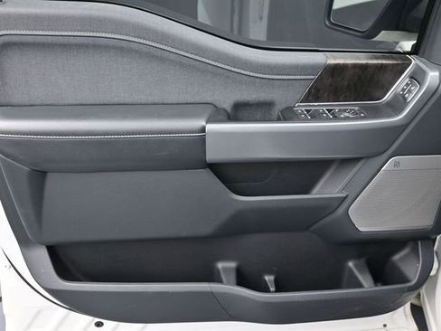 Used 2022 Ford F150 Lariat image 19