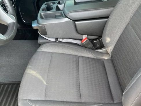 Used 2023 Chevrolet Silverado 1500 LT AWD/4WD image 12