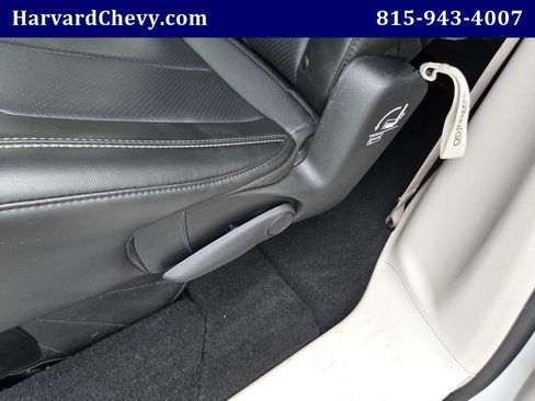 Used 2023 Chrysler Pacifica Touring-L FWD image 31