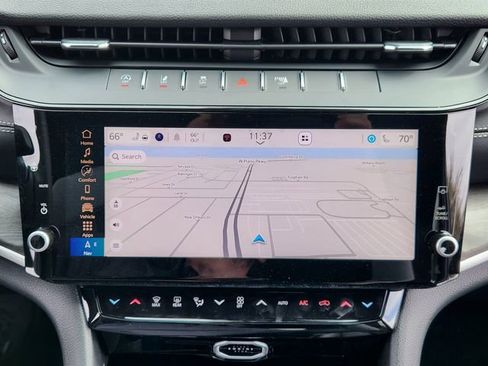 New 2026 Jeep Grand Cherokee Limited image 13