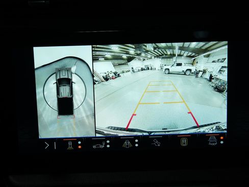 Used 2024 GMC Sierra 2500 AT4 w/ AT4 Premium Plus Package image 40