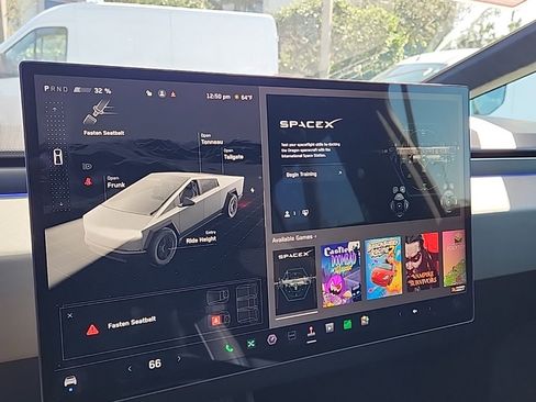 Used 2025 Tesla Cybertruck AWD Crew Cab image 32