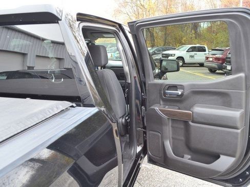 Used 2020 Chevrolet Silverado 1500 RST image 32