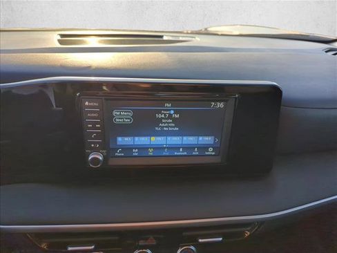 Used 2025 Nissan Kicks S FWD image 21