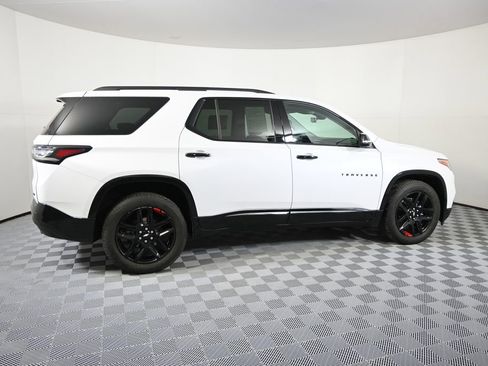 Used 2021 Chevrolet Traverse Premier w/ Redline Edition image 7