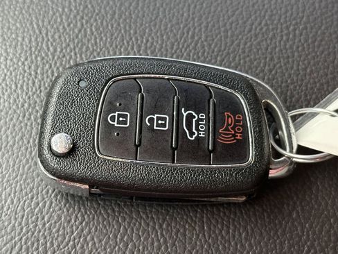 Used 2017 Hyundai Santa Fe Sport AWD/4WD image 14