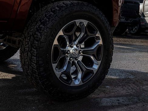 Used 2019 RAM 1500 Limited image 9