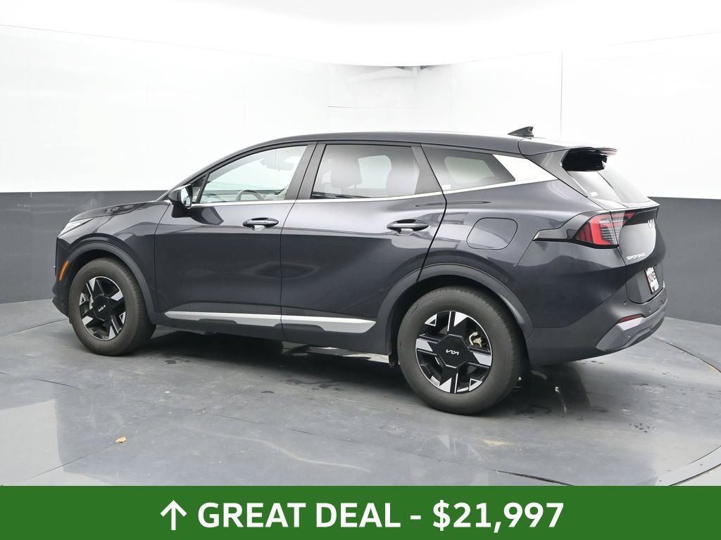 Used 2026 Kia Sportage LX FWD image 10