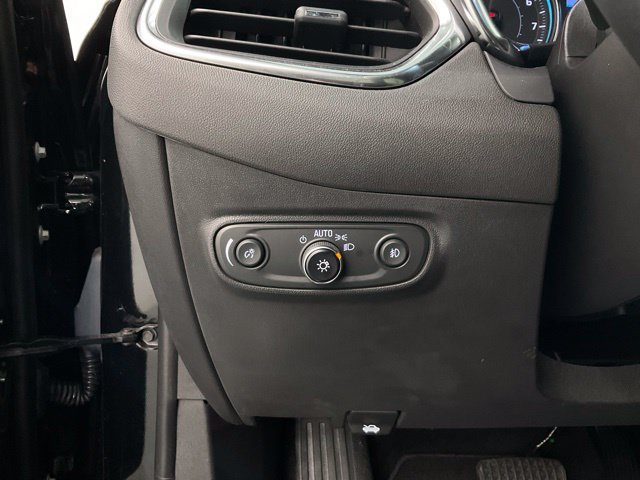 Used 2023 Chevrolet Equinox Premier FWD image 14