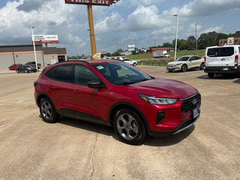 Certified 2025 Ford Escape ST-Line FWD image 3