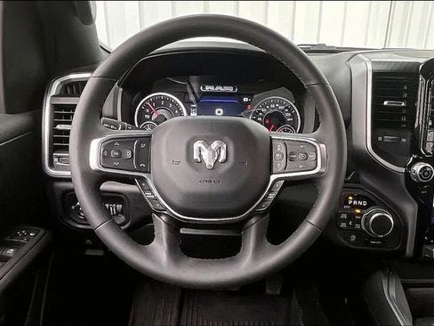Used 2025 RAM 1500 Big Horn AWD/4WD image 5