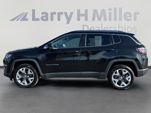 Used 2018 Jeep Compass Limited w/ Navigation Group AWD/4WD image 2
