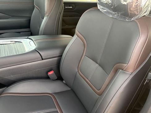 New 2026 Nissan Armada SL w/ Captain's Chari Seat Package image 17