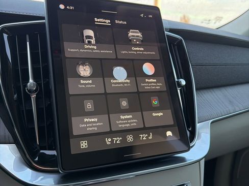 New 2026 Volvo XC90 B6 Ultra w/ Protection Package image 25