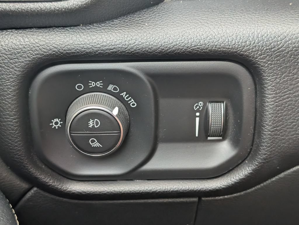 Used 2024 RAM 3500 Big Horn AWD/4WD image 11