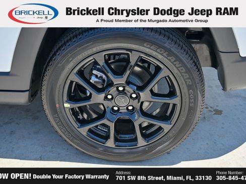 Used 2026 Jeep Compass Latitude AWD/4WD image 33