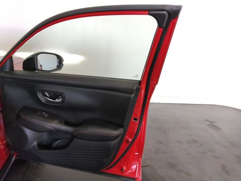 Used 2025 Honda HR-V Sport image 34