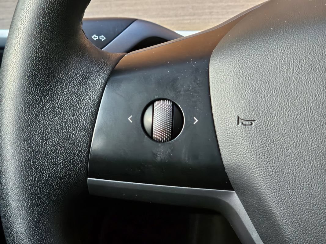 Used 2022 Tesla Model 3 Long Range AWD/4WD image 24
