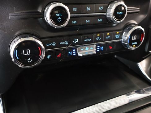 Used 2021 Ford F150 Lariat w/ Equipment Group 502A High AWD/4WD image 8