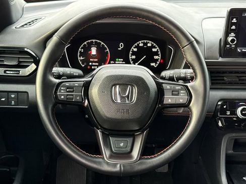 Used 2024 Honda Pilot TrailSport image 16