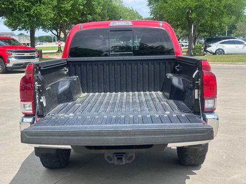 Used 2020 Toyota Tacoma SR5 image 14